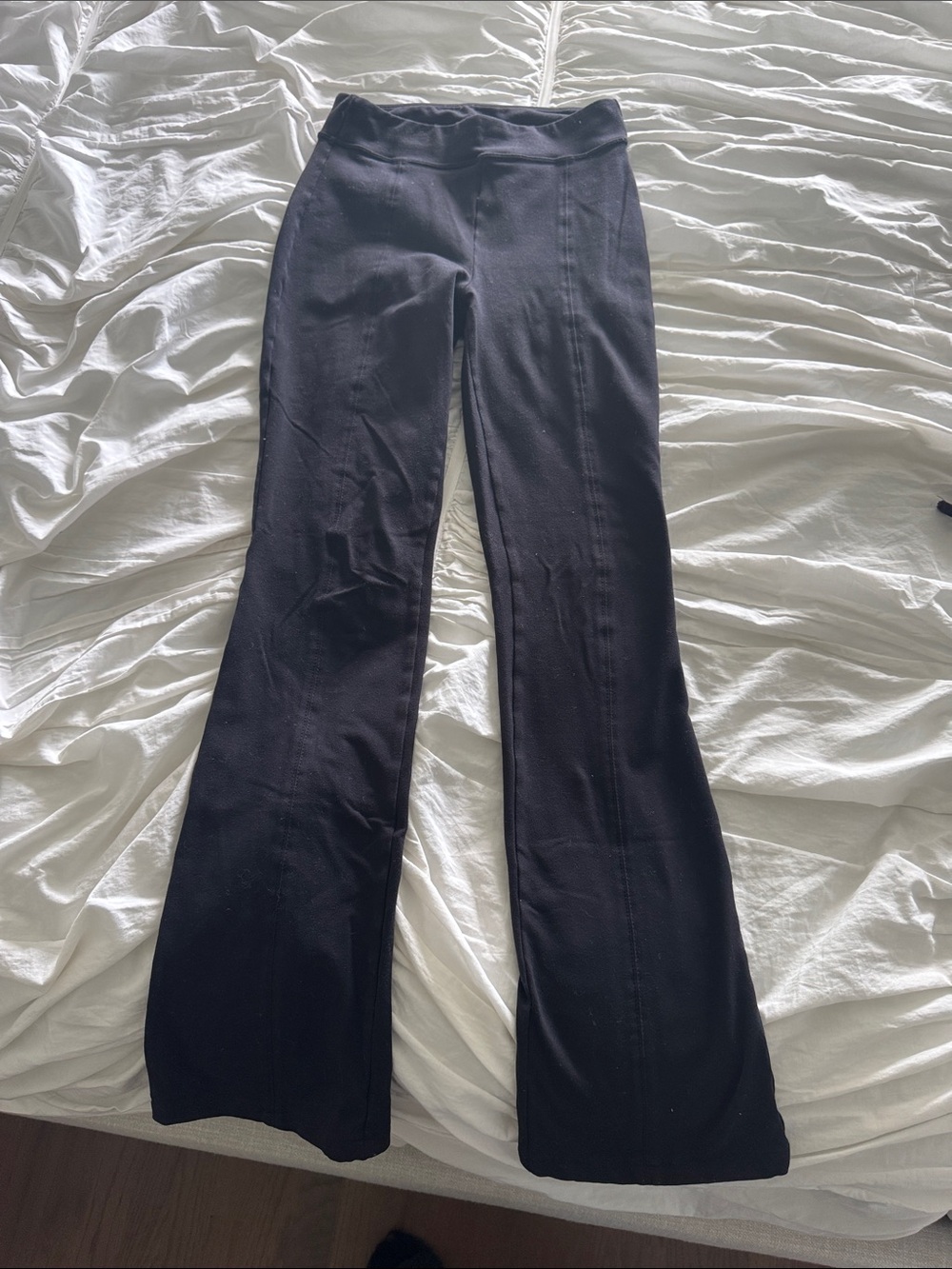 ALO AIRBRUSH HIGH-WAIST KICK-BACK LEGGING